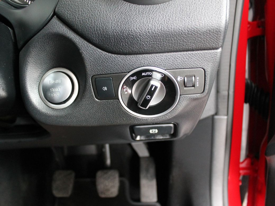 2018 Mercedes-Benz CLA Class - image 27