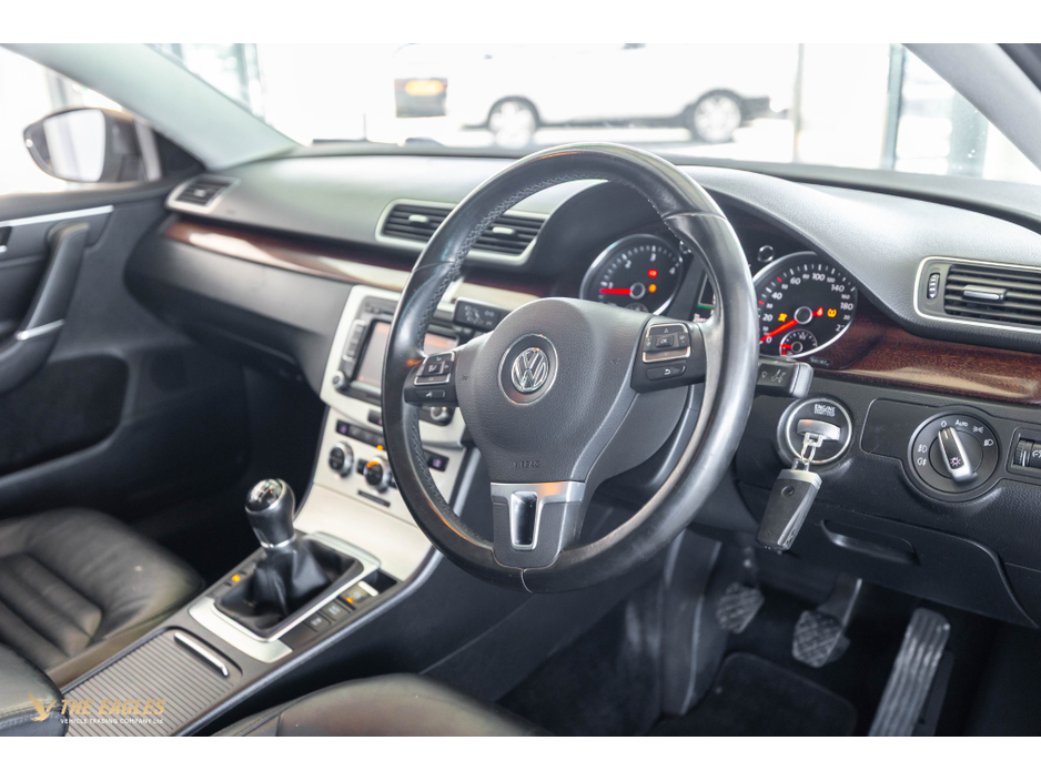 2014 Volkswagen Passat HIGHLINE 1.6 TDI MANUAL 6SPEED FWD BLUEMOTION 105HP 4DR €7,950