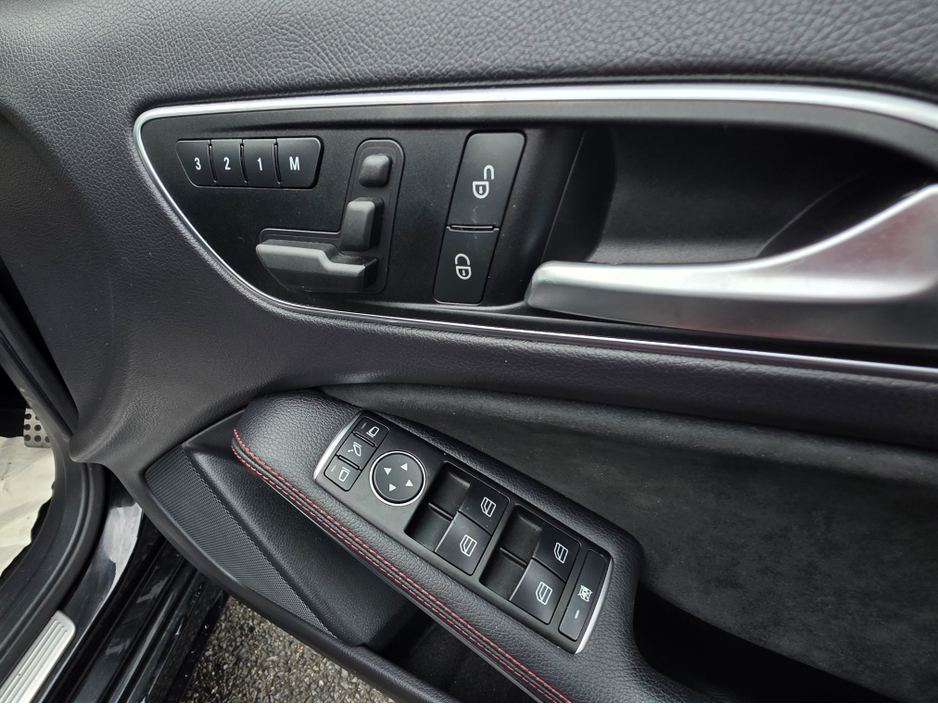 2015 Mercedes-Benz A Class - image 6