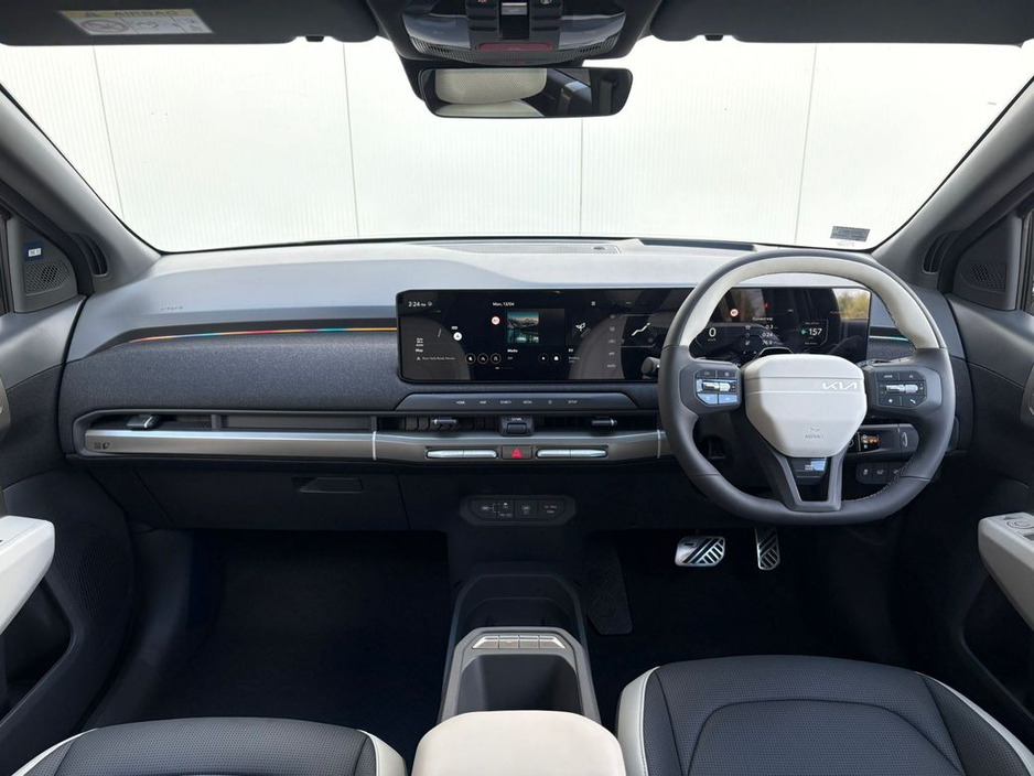 2026 Kia EV3 - image 10