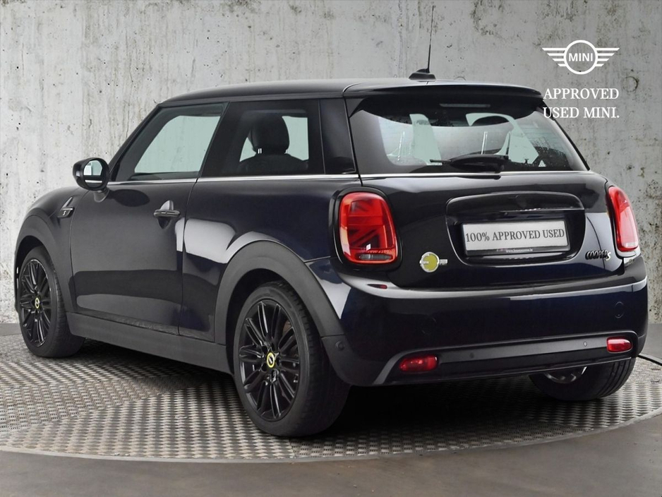 2023 MINI Hatch - image 2