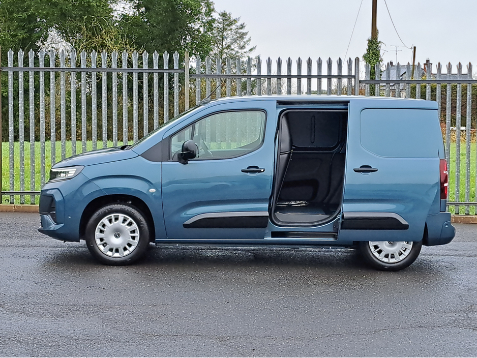 2026 Opel Combo - image 7