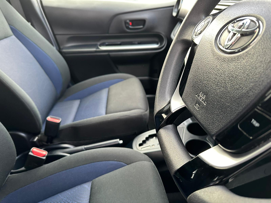 2019 Toyota Aqua 1.5 HYBRID 73 BHP €10,900