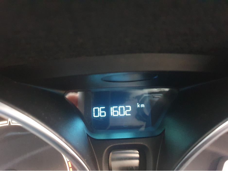 2016 Ford Fiesta ZETEC 1.0 65PS, 61,000KM !!! , Full Service History €9,995