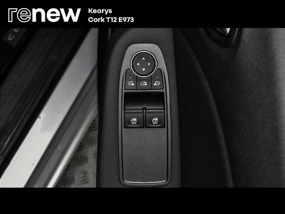 2021 Renault Clio - image 18