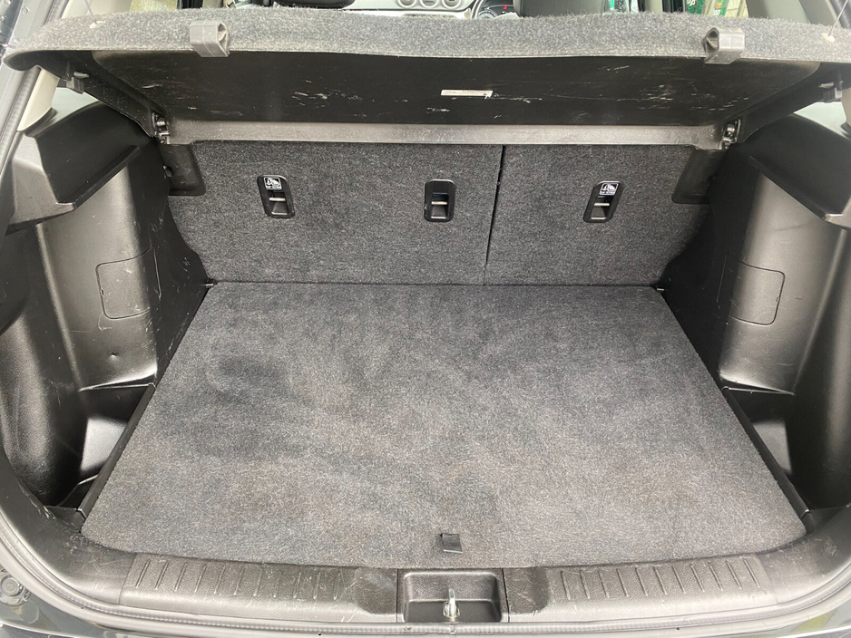 2023 Suzuki Vitara - image 9