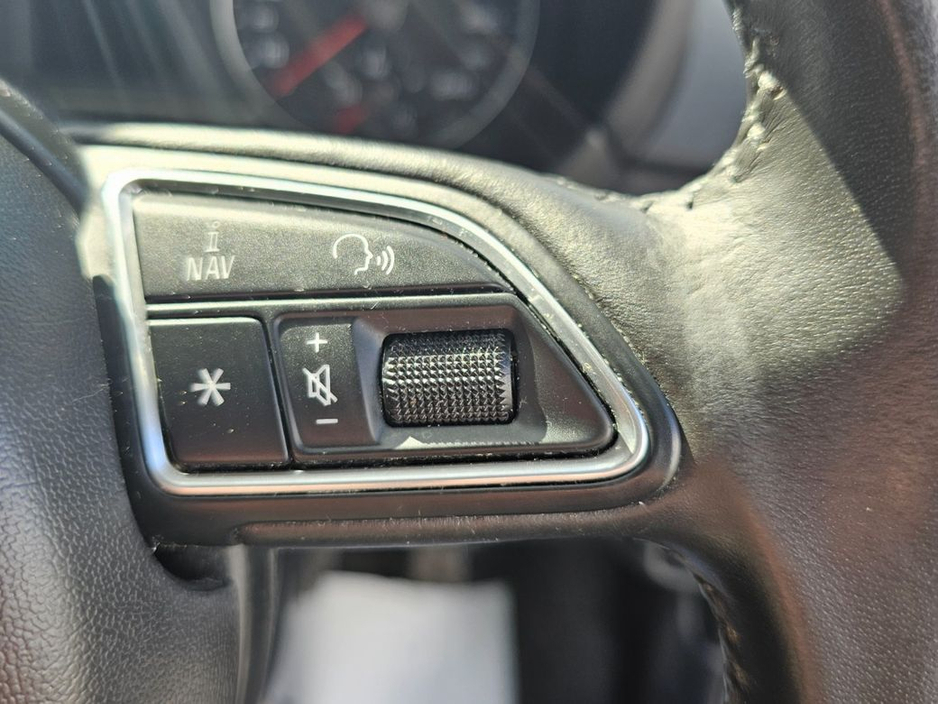 2014 Audi A1 - image 12