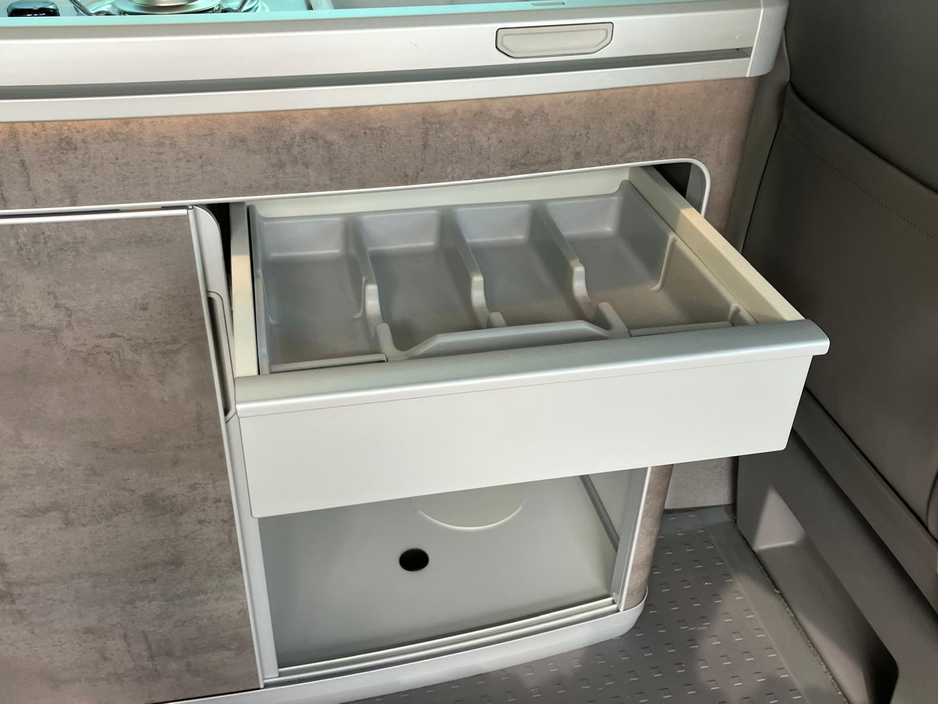 2024 Volkswagen California - image 33