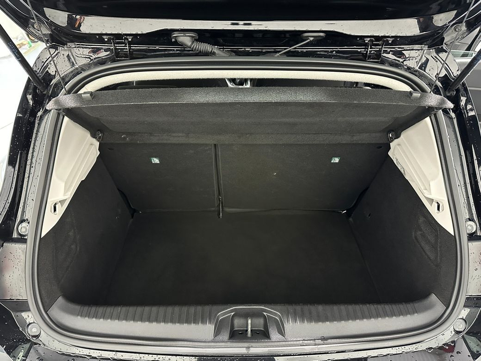 2022 Renault Clio Dynamique 1.0 Petrol 222 €14,400