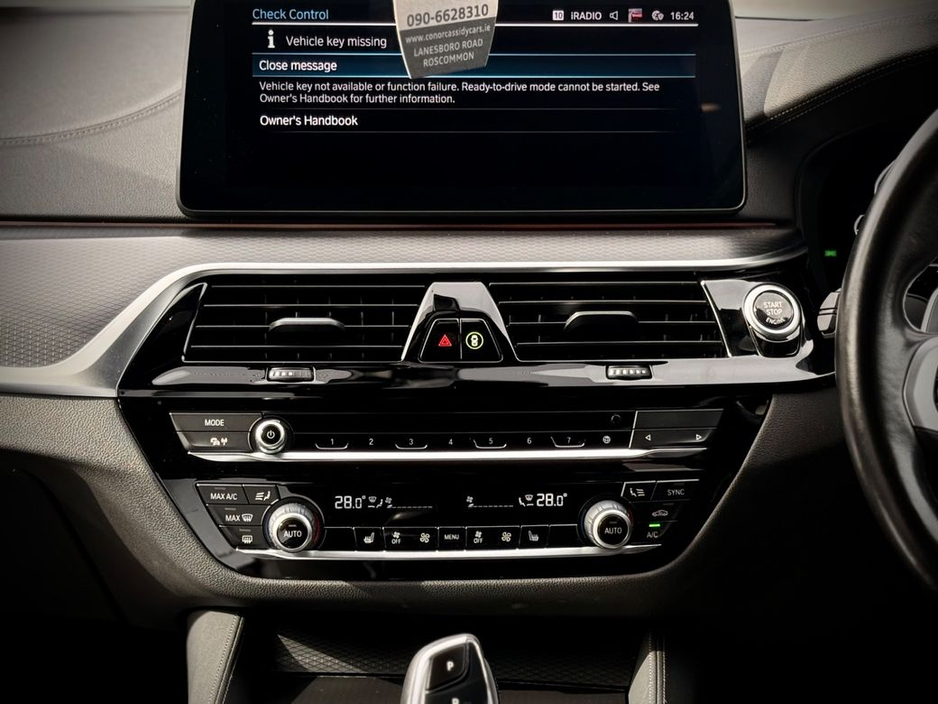 2023 BMW 5 Series - image 15