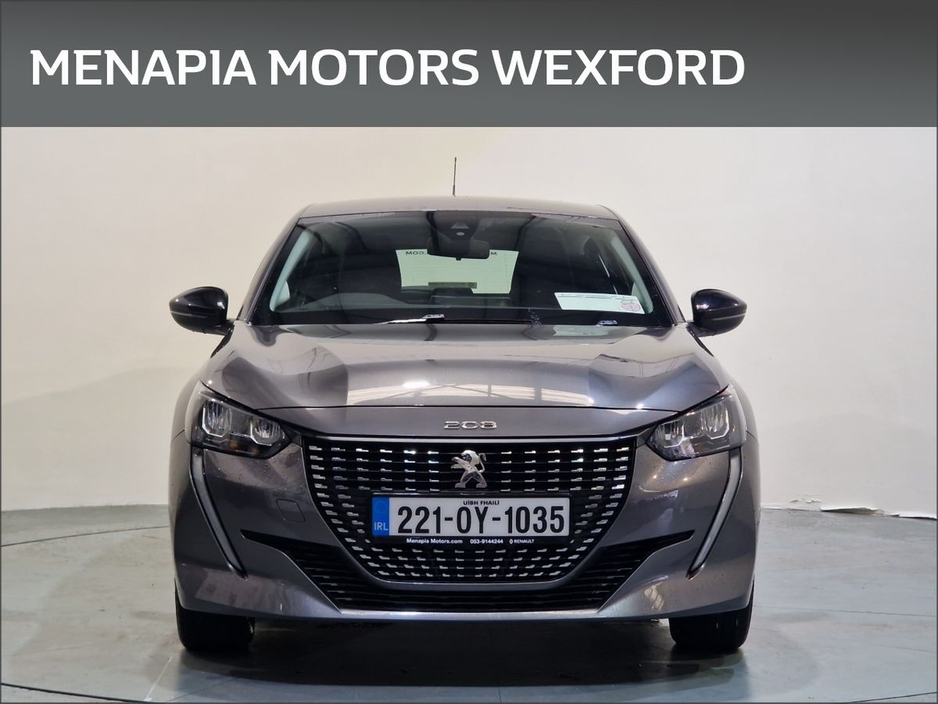 2022 Peugeot 208 - image 9