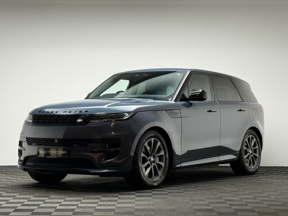 2024 Land Rover Range Rover Sport - image 3