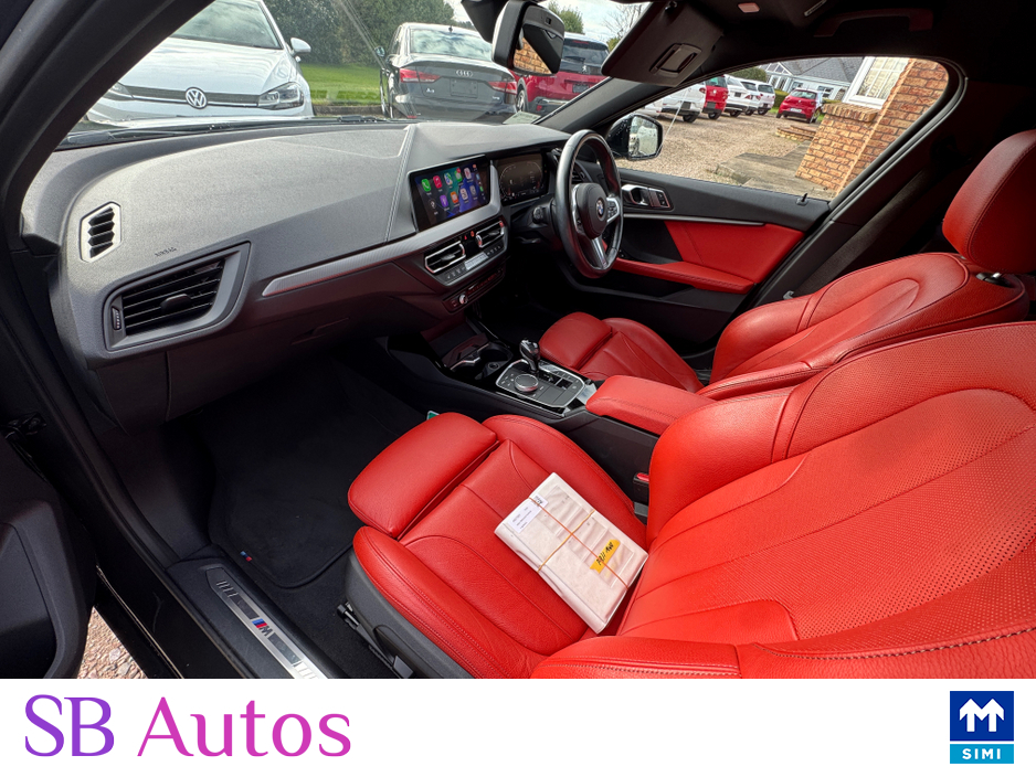 2020 BMW 1 Series - image 16