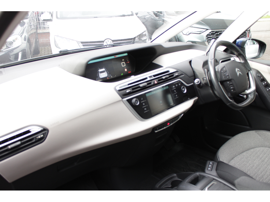 2018 Citroen C4 Picasso - image 19