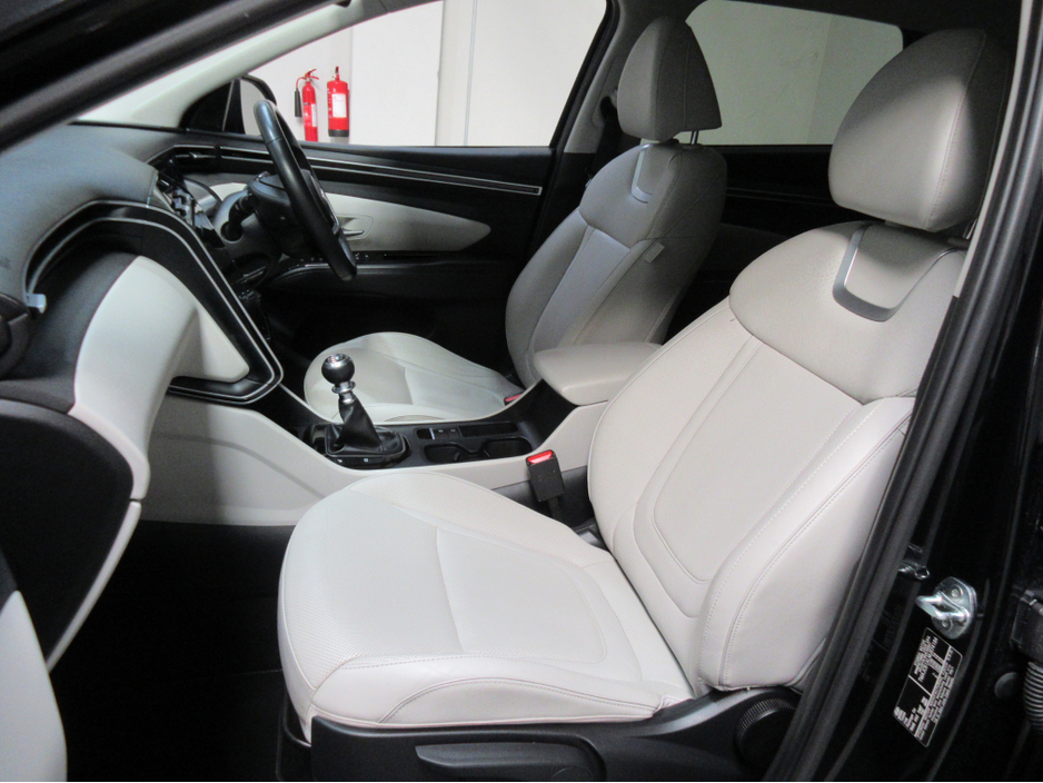 2021 Hyundai Tucson - image 11