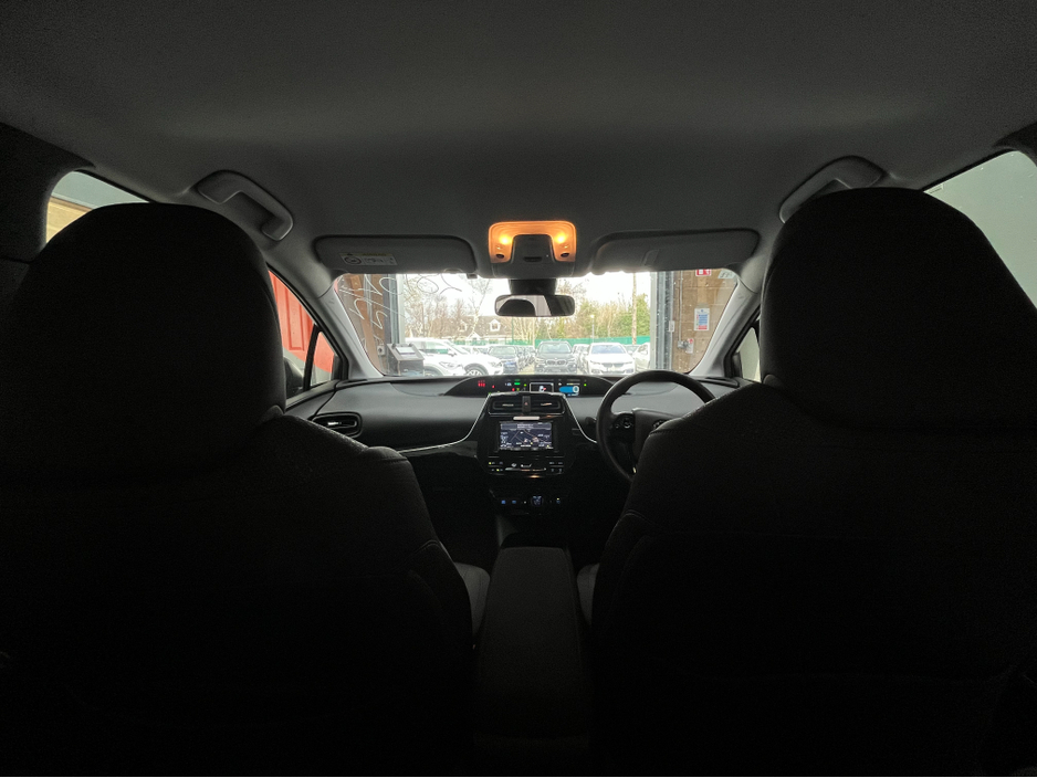 2022 Toyota Prius - image 12