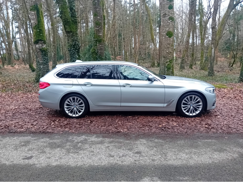 2017 BMW 5 Series 520 D  AUTO SE 5DR ESTATE TOURING  @ REDDY2DRIVE LTD €21,500