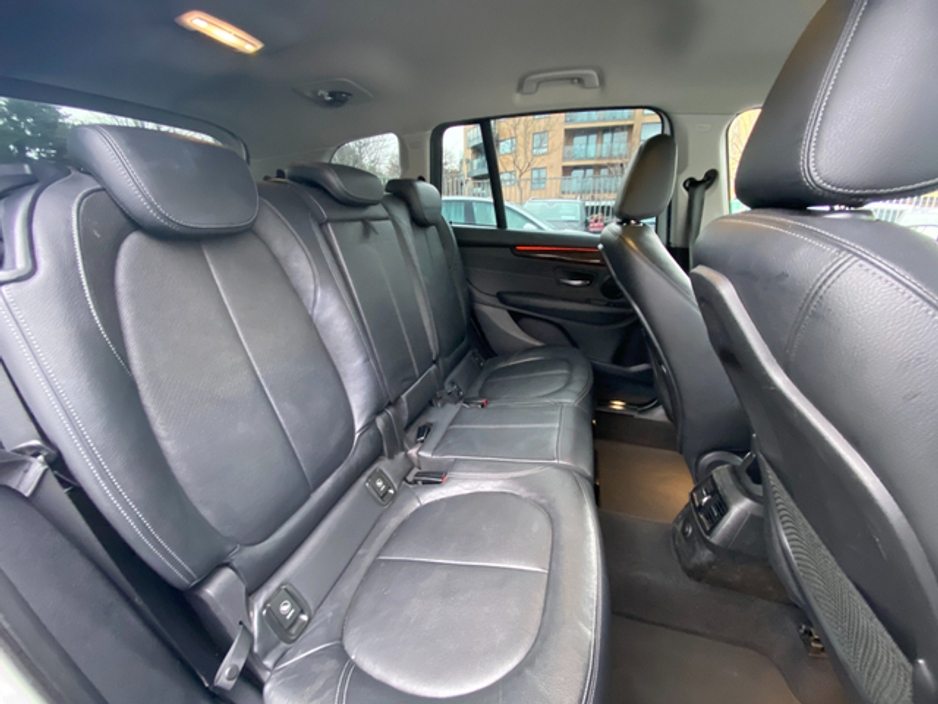 2016 BMW 2 Series - image 7