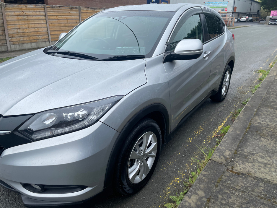 2015 Honda Vezel - image 8