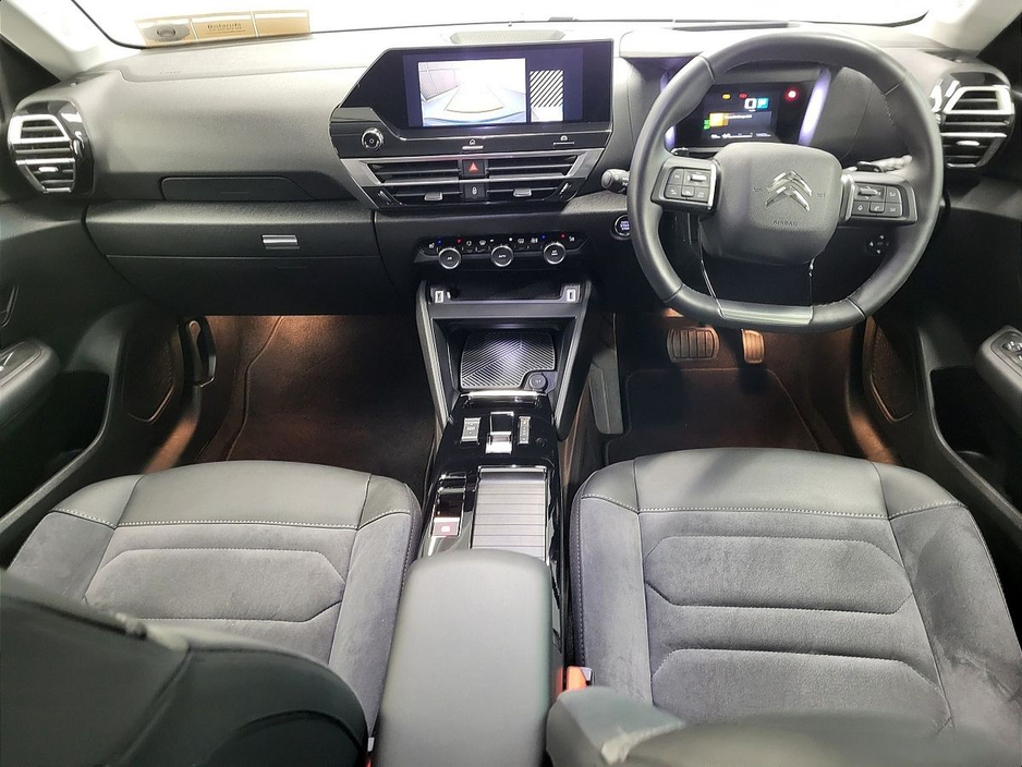 2025 Citroen C4 - image 5
