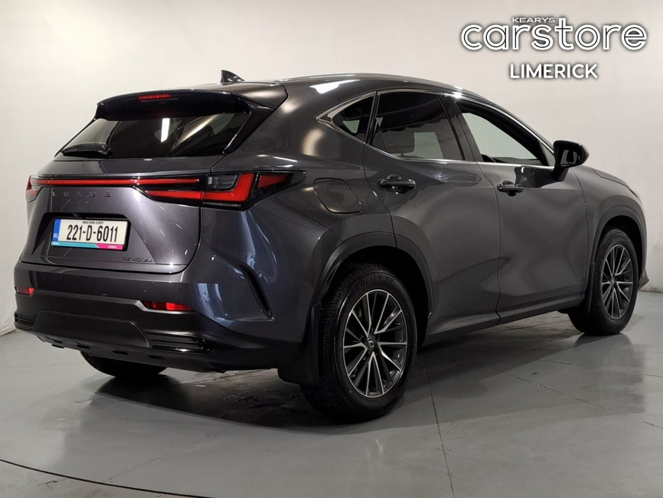 2022 Lexus NX 450 h+ - image 3
