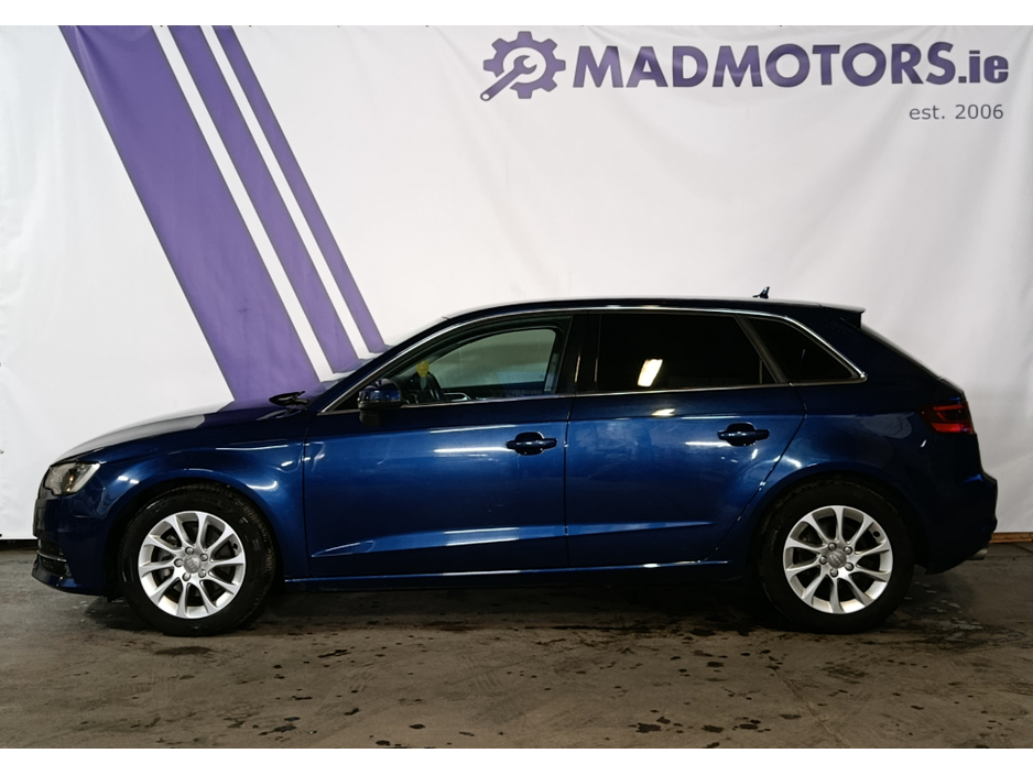 2016 Audi A3 - image 4