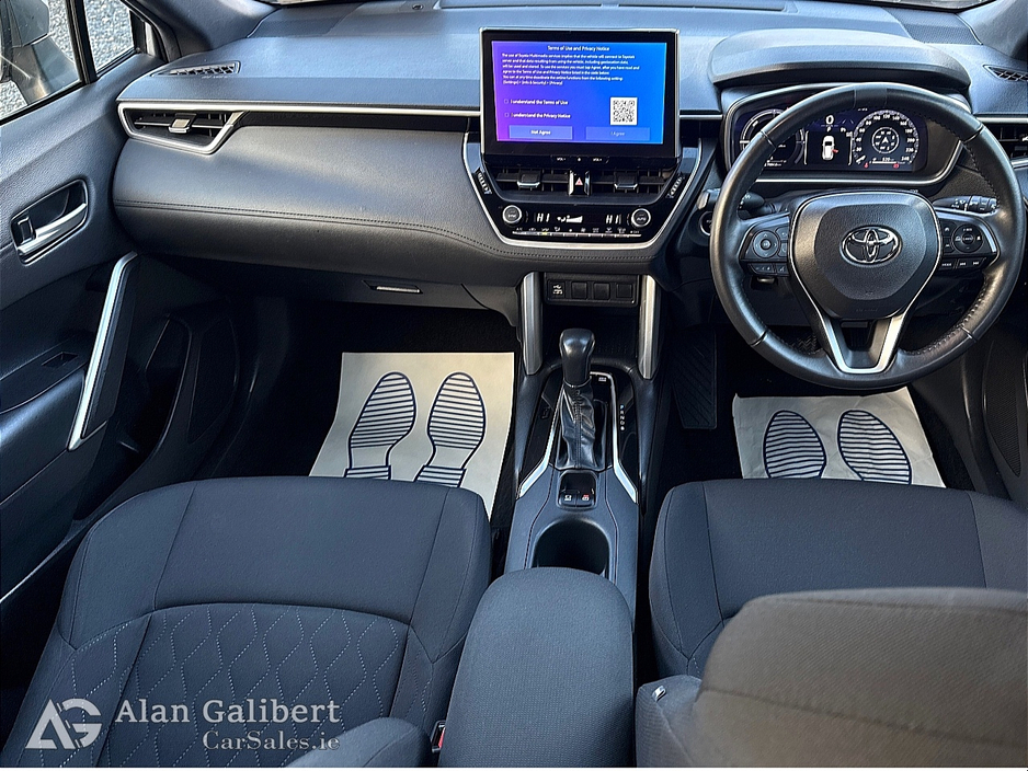 2023 Toyota Corolla Cross 1.8 Petrol HYBRID LUNA €138 PW €28,995