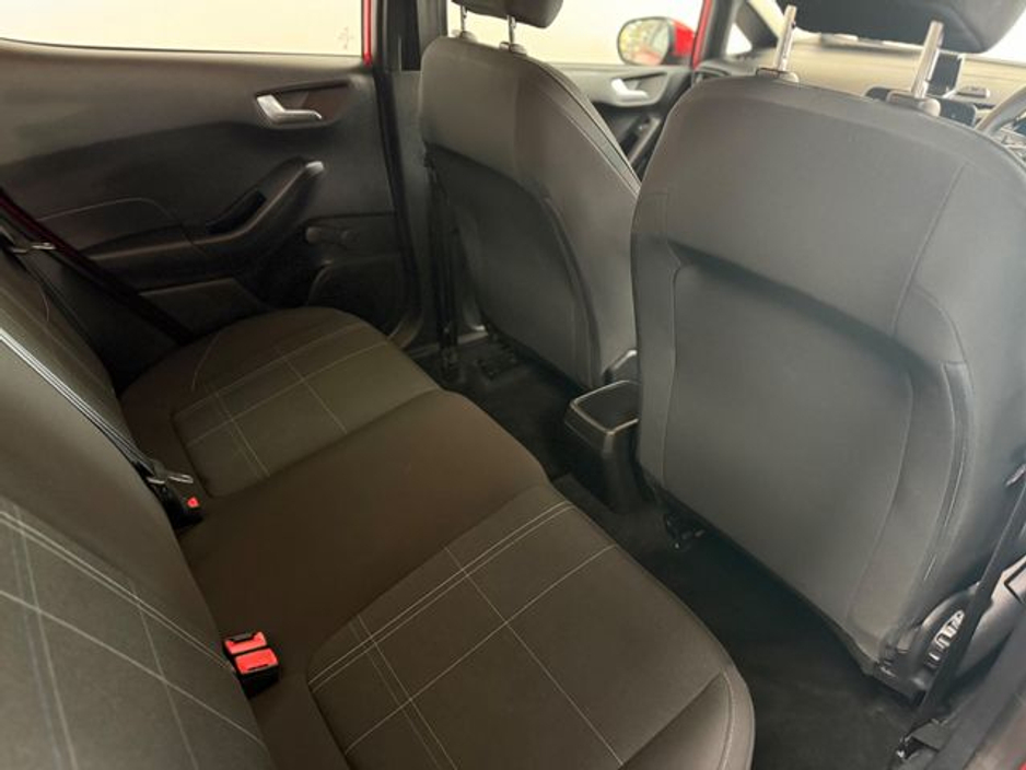 2019 Ford Fiesta - image 13