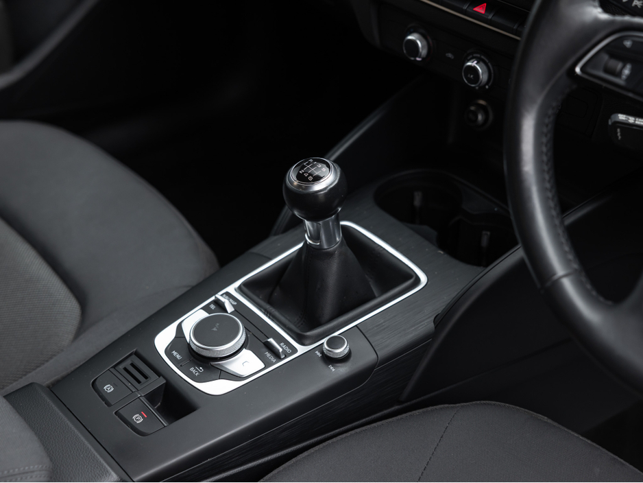 2018 Audi A3 - image 16