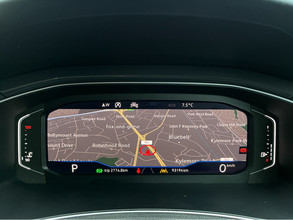 2020 Volkswagen T-Roc SPORT AUTOMATIC 1.5 PETROL //HIGH SPEC//PANORAMIC GLASS ROOF//SAT NAV//KEYLESS ENTRY//