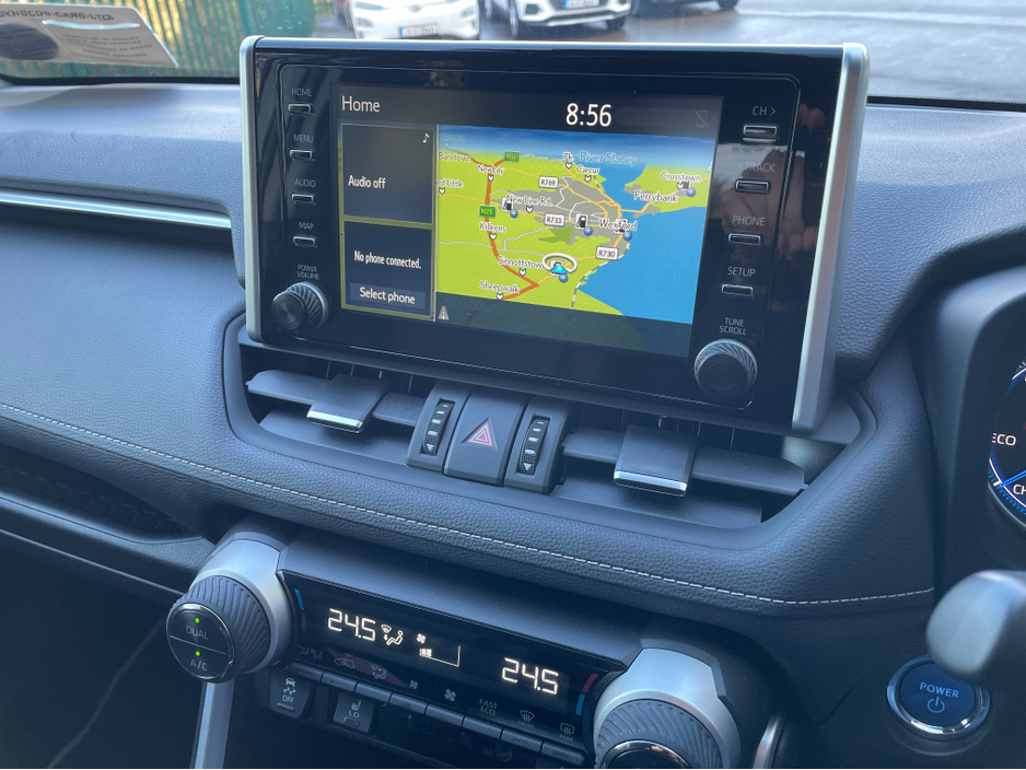 2022 Toyota Rav4 - image 12