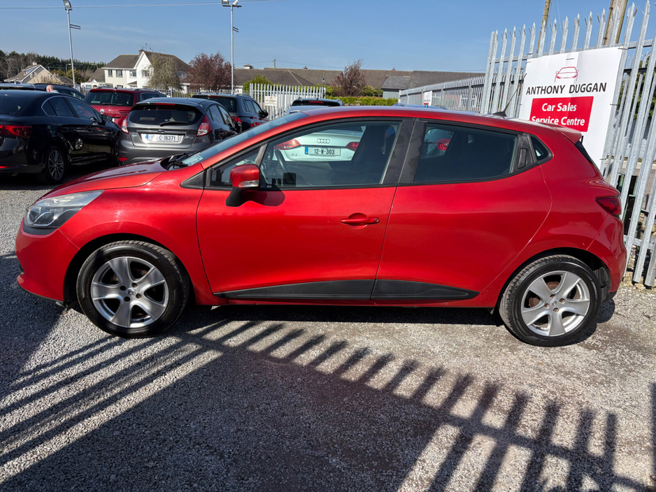 2015 Renault Clio - image 6