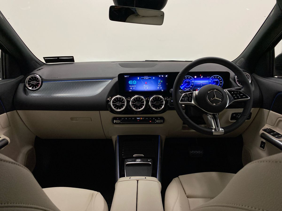 2026 Mercedes-Benz EQA - image 2