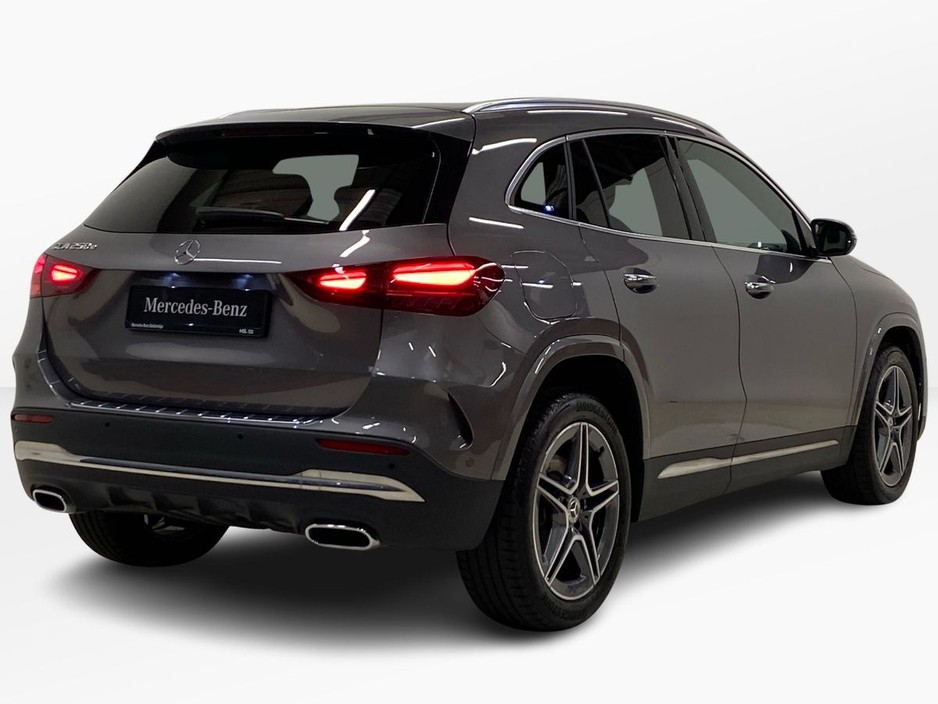 2024 Mercedes-Benz GLA Class - image 3