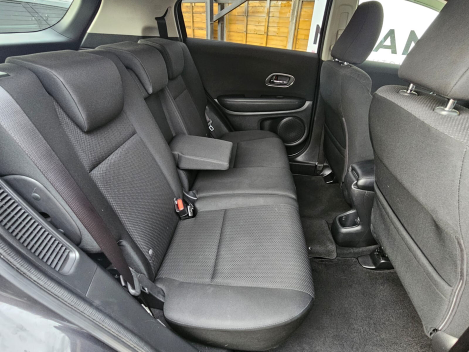 2015 Honda Vezel - image 15