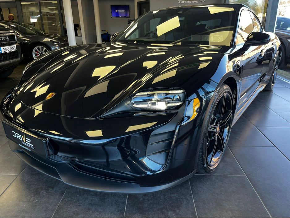 2023 Porsche Taycan - image 4