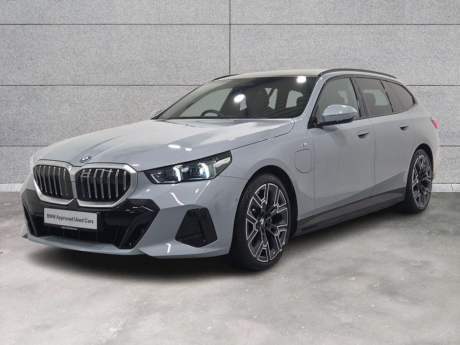 2025 BMW 5 Series 530e M Sport Touring €67,950