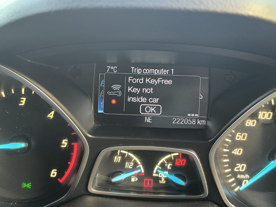 2016 Ford Kuga - image 14