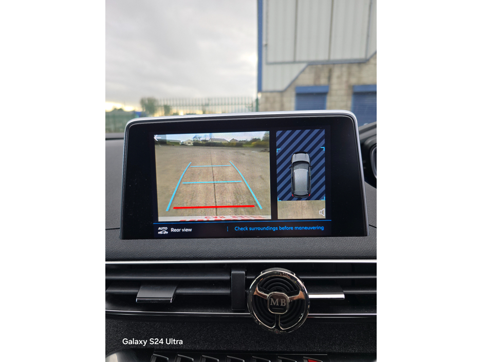 2019 Peugeot 3008 - image 13