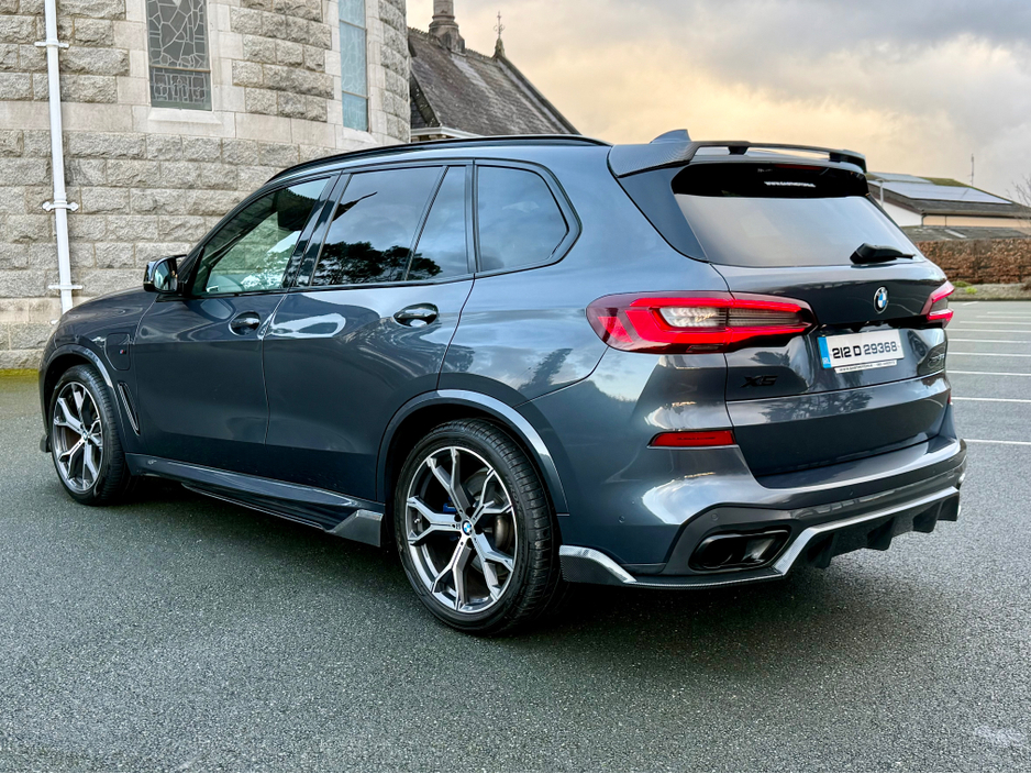 2021 BMW X5 - image 4