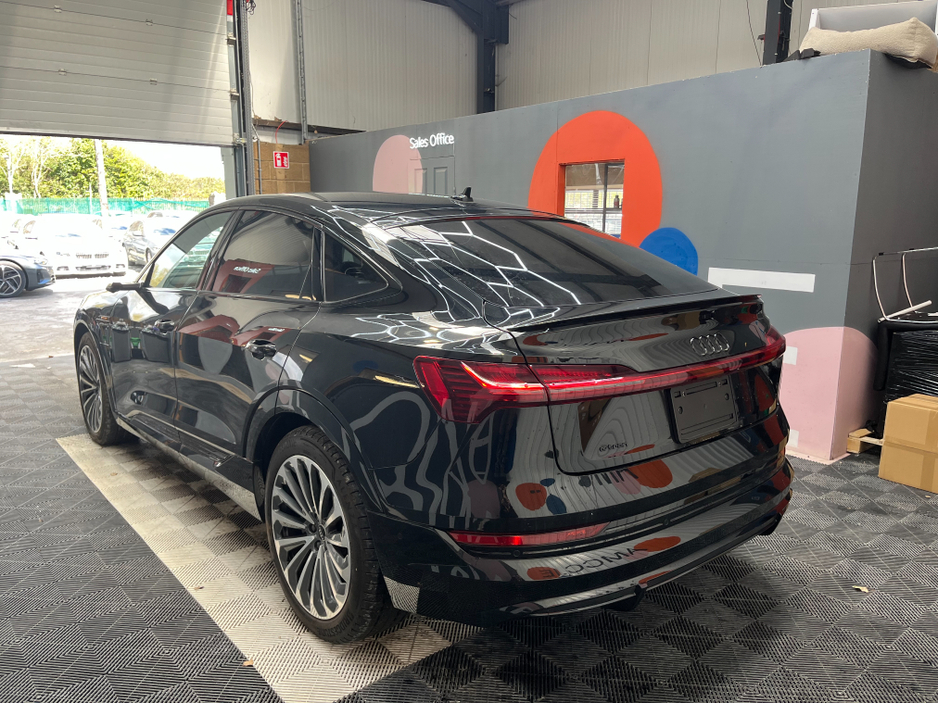 2023 Audi e-tron - image 6