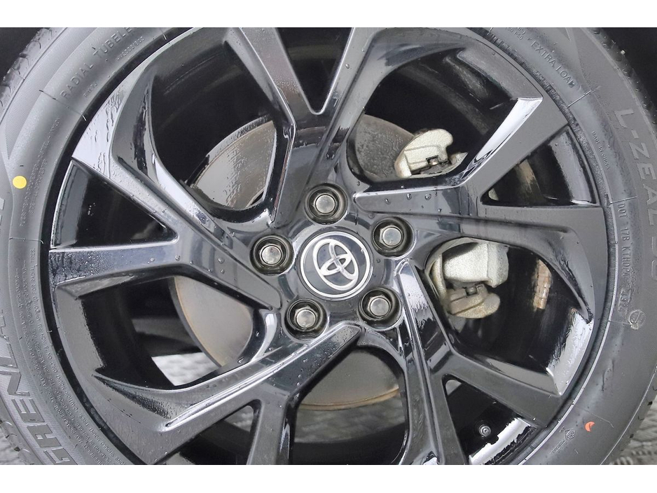 2019 Toyota C-HR 1.8 HYBRID *HALF LEATHER*REVERSE CAM*10" ANDROID CAR PLAYER* €21,490