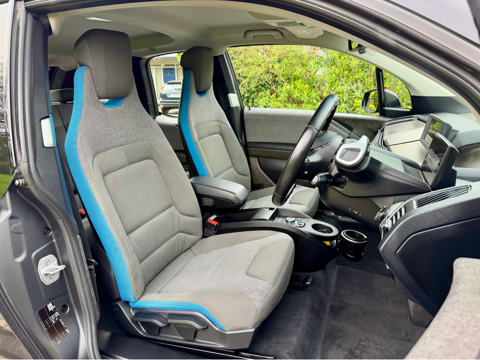 2015 BMW i3 - image 20