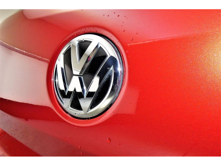 2015 Volkswagen Polo - image 26