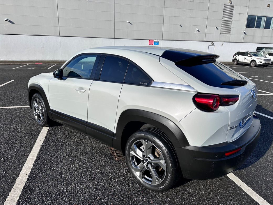 2021 Mazda MX-30 - image 5