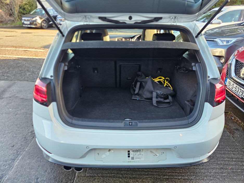 2018 Volkswagen Golf 1.4 GTE AUTOMATIC 201BHP *PLUG IN PETROL HYBRID* NCT 12/27 FINANCE AVAILABLE FROM €76 PER WEEK 2 KEYS/ REVERSE CAMERA/ BLUETOOTH/ USB/ AUX/  CHARGING CABLES AVAILABLE/ HISTORY CHECKED €16,950