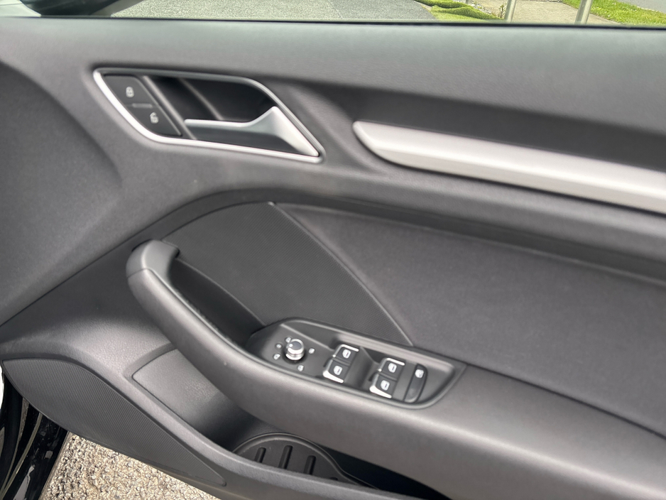 2015 Audi A3 - image 11