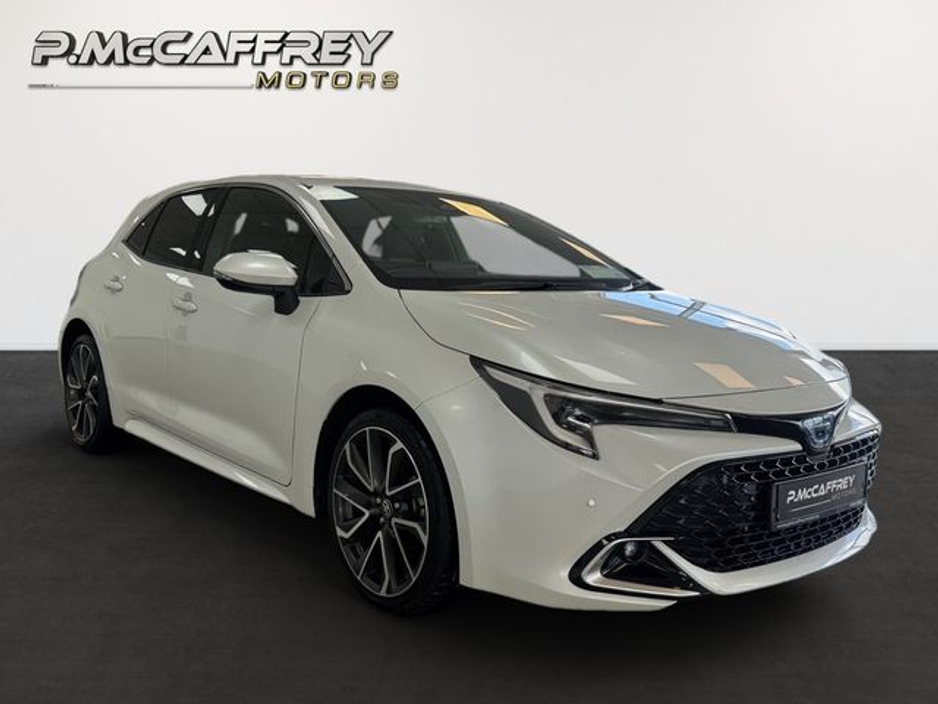 2023 Toyota Corolla - image 3