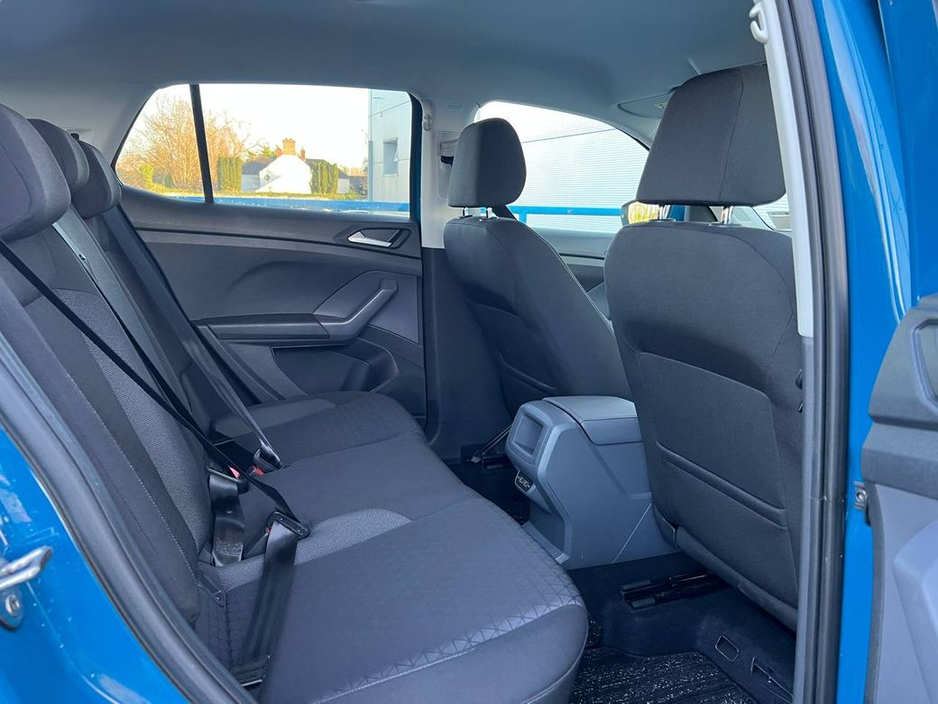 2020 Volkswagen T-Cross 1.0 TSI 1ST EDITION PLUS// HIGH SPEC DIAMOND CUT ALLOYS // REVERSE CAMERA // APPLE CARPLAY/ANDROID AUTO €21,750