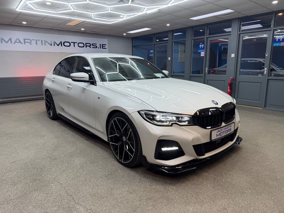 2019 BMW 3 Series - image 9